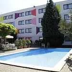 Ibis Styles 3*