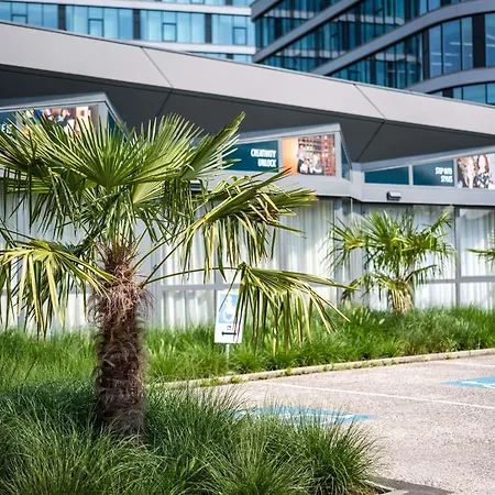 فندق إيبيس ستايلز لينز لينتز