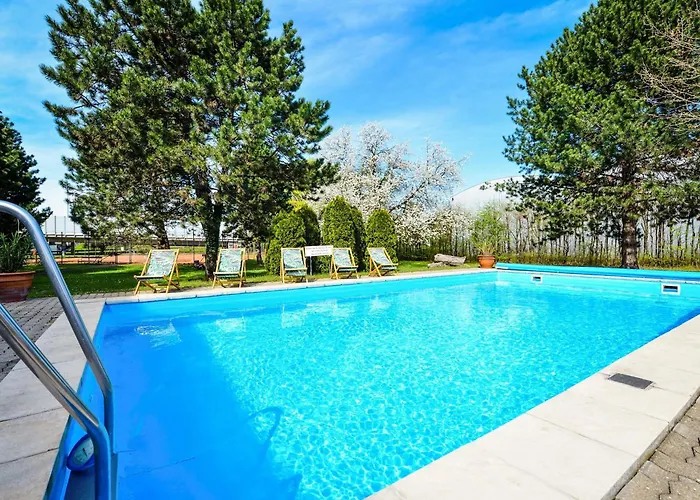 林茨宜必思尚品酒店 酒店