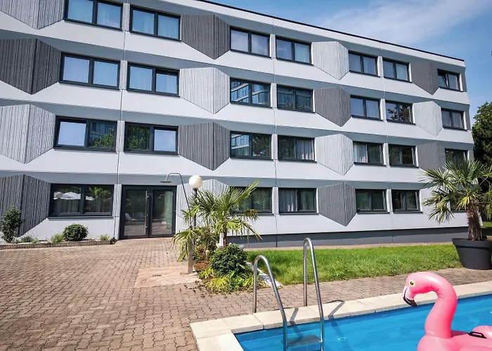 林茨宜必思尚品酒店 3* 林茨