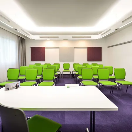 מלון Ibis Styles 3*